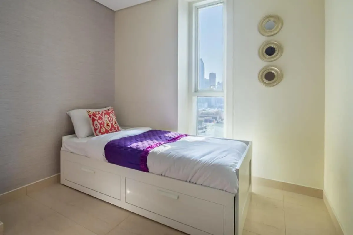 Frank Porter - Mon Reve Dubai Apartment